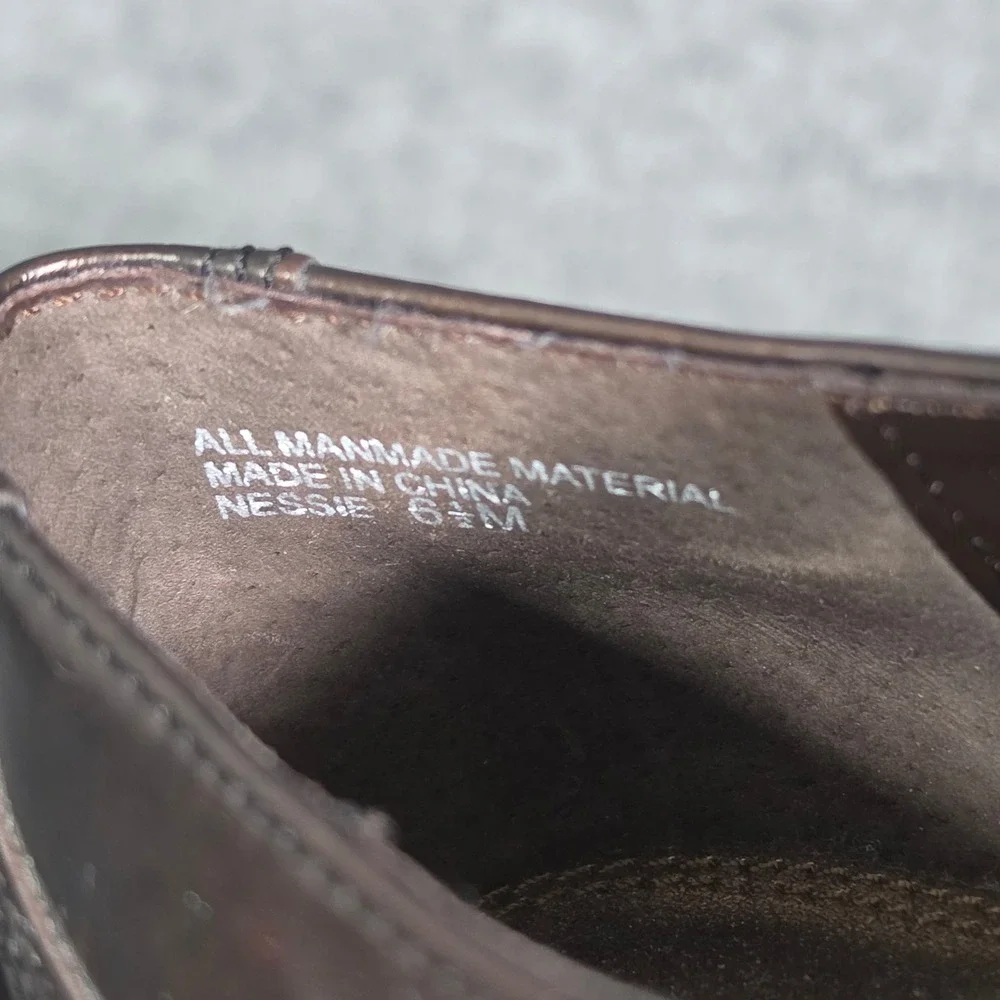 Etienne Aigner Nessie Bronze Metallic Wingtip Shooties Block Heel Womens 6.5M
